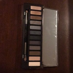 Urban Decay Naked Smokey palette